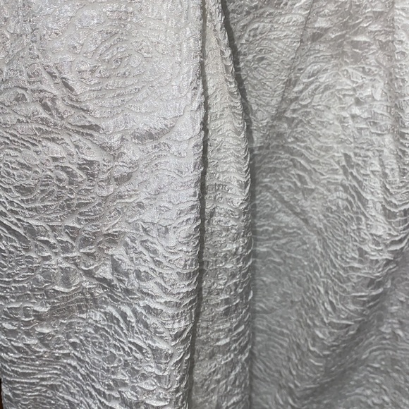 Little White Dress - Picture 3 of 3